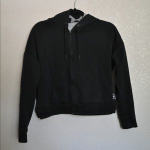Nikecourt cropped black sweater